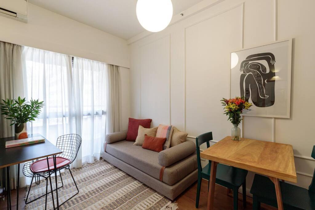 Apartamento L.a.r. Jardins. Limpeza Diaria, Vaga E Bikes São Paulo